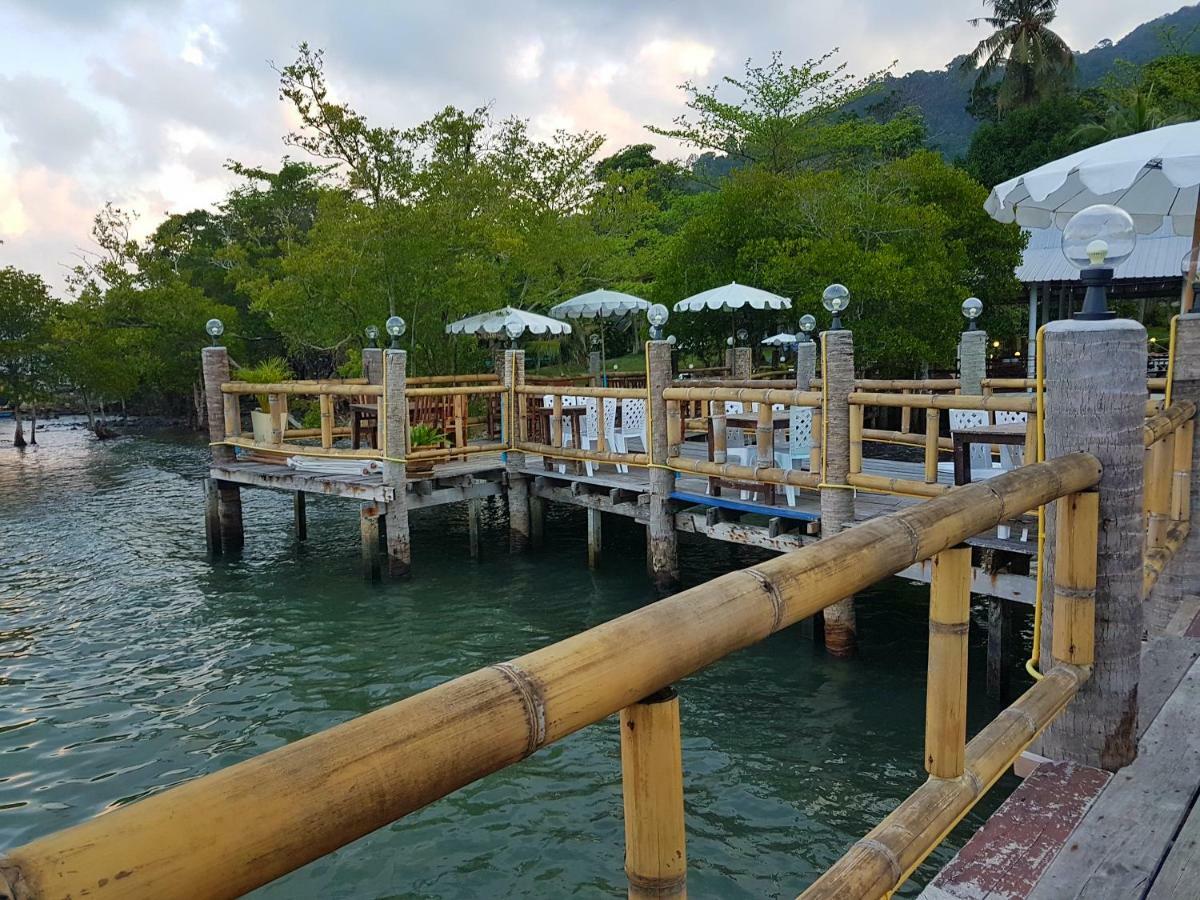 ฺBay Yard Hut Hotel เกาะช้าง ภายนอก รูปภาพ