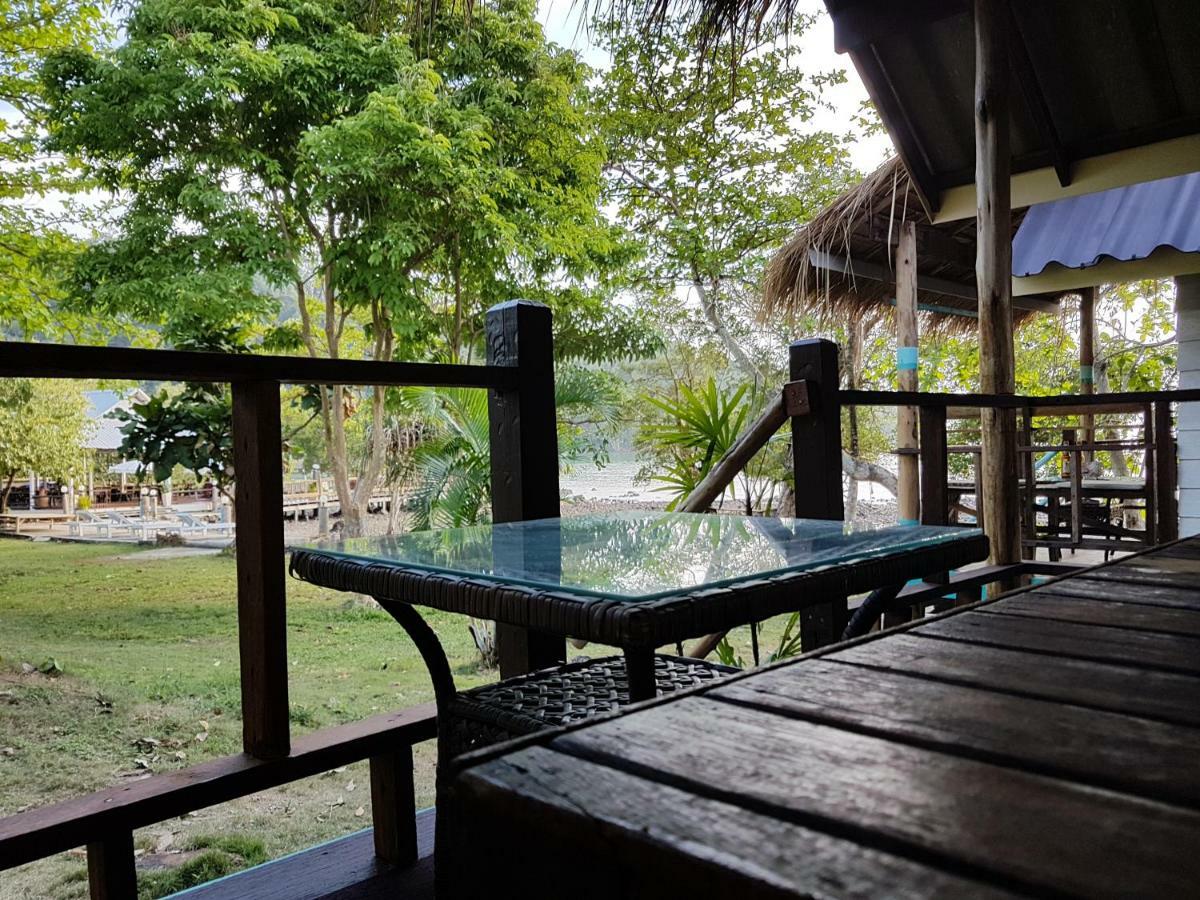 ฺBay Yard Hut Hotel เกาะช้าง ภายนอก รูปภาพ